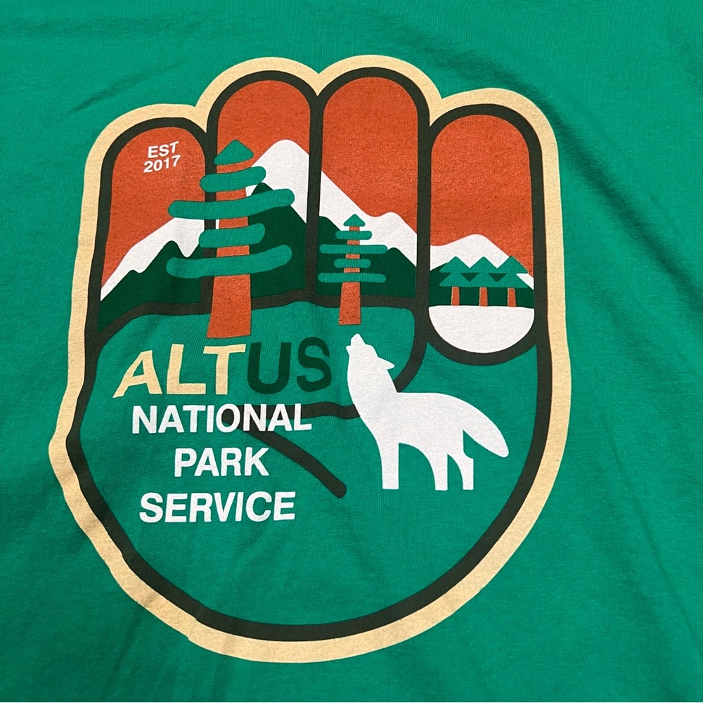 ALTUS ALT US National Park Service Shirt Women’s XXL V-Neck Green Environmental - Picture 1 of 5